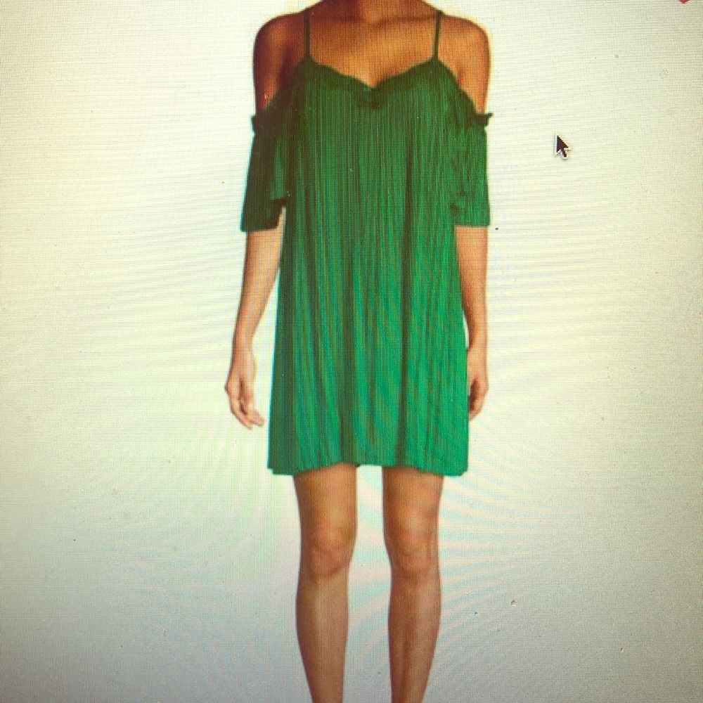 Alice and Olivia cold shoulder shift dress